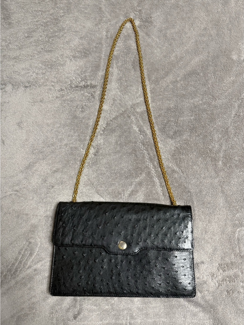 Lorenzi ostritch leather handbag Black Ostrich-Effect with Gold Chain Strap